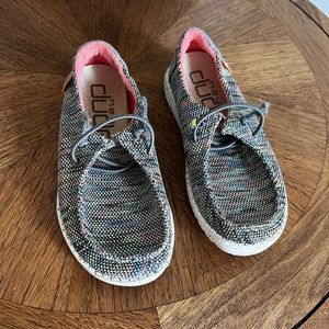 Girl multicolor Hey Dude (11c)